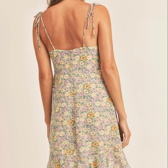 ASTR the Label mini floral dress - Picture 3 of 3